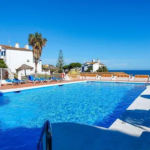 https://apartament-masion-beachfront-apartments-with-sea-views.es-andalucia.com