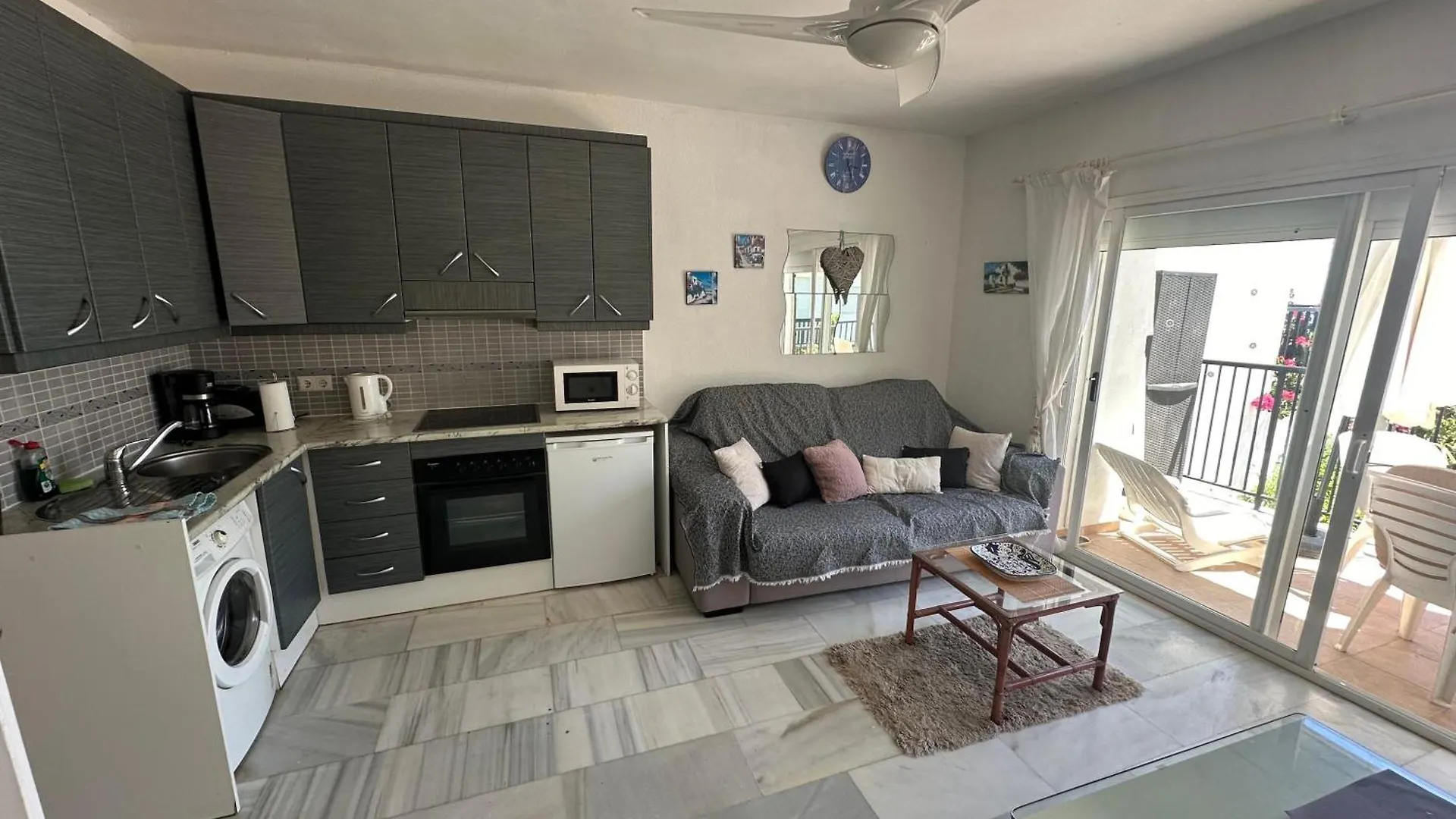 Apartment Sun Of Andalucia In First Beach Line With View On Africa Sitio de Calahonda España
